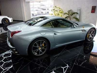 FERRARI CALIFORNIA - 2