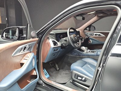 2023 BMW XM — миниатюра 13
