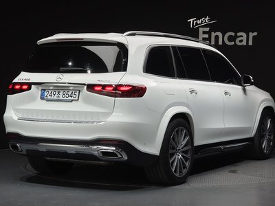 2025 Mercedes-BENZ GLS — фото 5