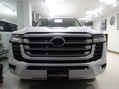 TOYOTA LAND CRUISER 300 - 2