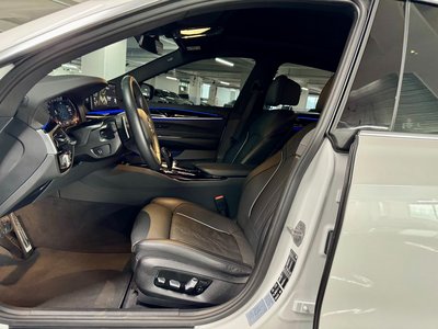 BMW 6 SERIES GT - 10
