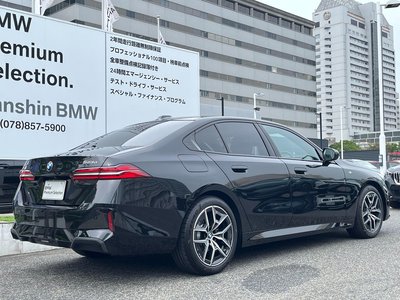 2026 BMW 5 SERIES 照片 9