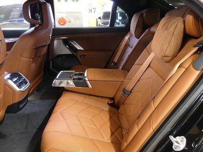 2025 BMW 7 SERIES 缩略图 17