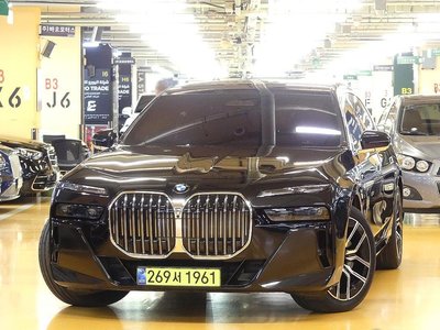 2025 BMW 7 SERIES — фото 2