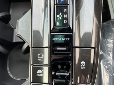 TOYOTA CROWN SPORT - 7