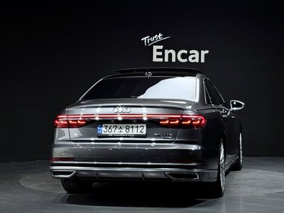 AUDI A8 - 4