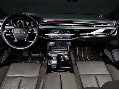 AUDI A8 - 5