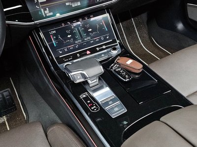 AUDI A8 - 9