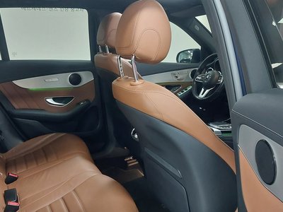 MERCEDES-BENZ GLC - 10