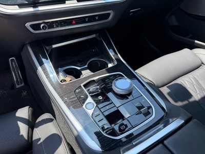 صورة 9 لـ 2026 BMW X5