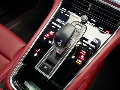 PORSCHE PANAMERA - 10