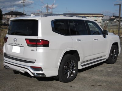 2023 Toyota LAND CRUISER 300 — фото 4
