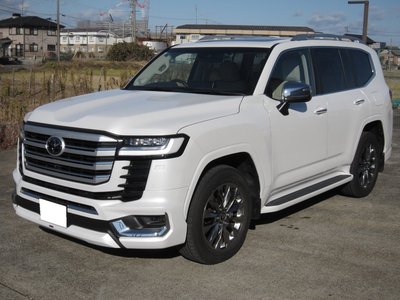 2023 Toyota LAND CRUISER 300 — фото 3