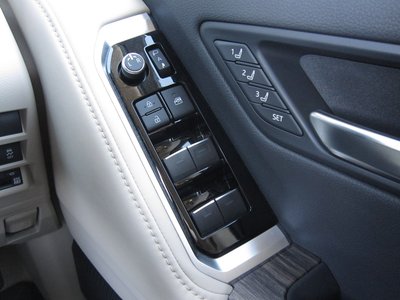 2023 Toyota LAND CRUISER 300 缩略图 44