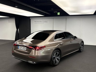 MERCEDES-BENZ E-CLASS - 2