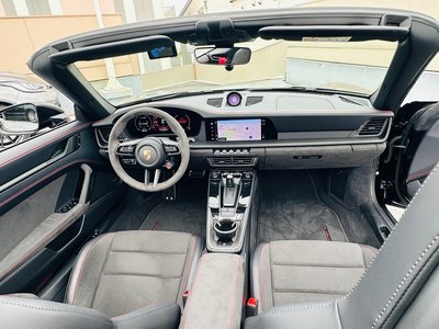 2025 Porsche 911 — миниатюра 13