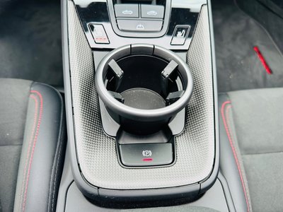 2025 Porsche 911 — миниатюра 26