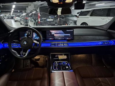 BMW 7 SERIES - 6