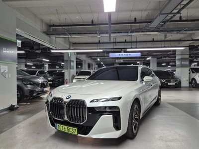 BMW 7 SERIES - 1