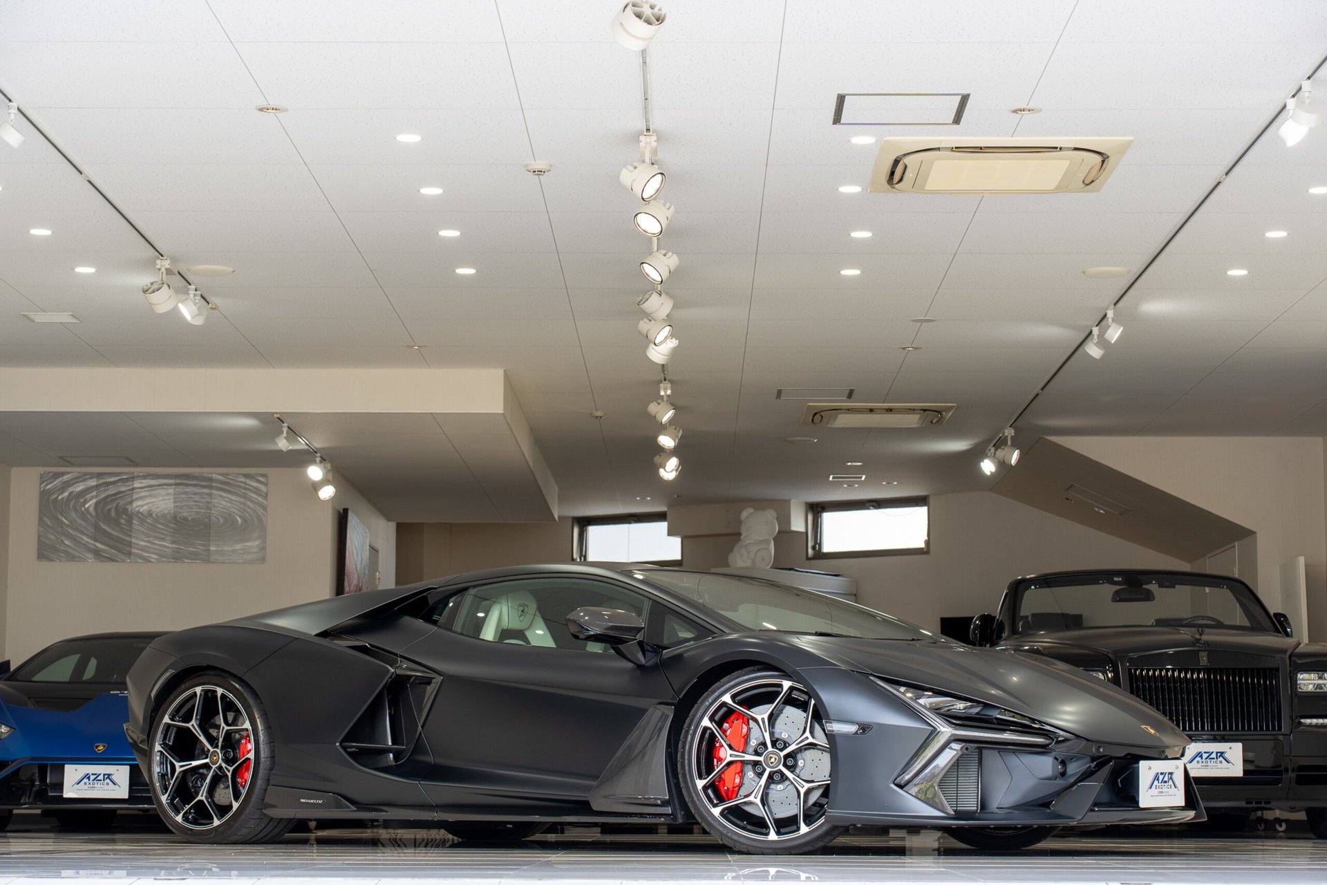 LAMBORGHINI REVUELTO - View 1