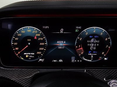 MERCEDES-BENZ GT AMG - 8