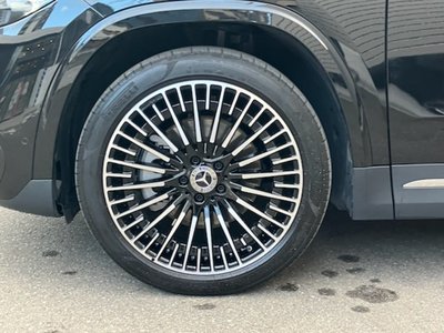 MERCEDES-BENZ EQA - 7