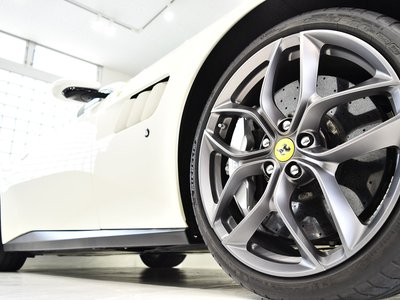 2019 Ferrari GTC4 LUSSO 缩略图 20