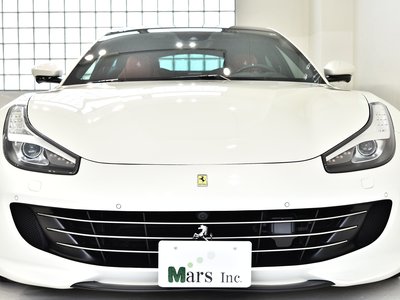 2019 Ferrari GTC4 LUSSO 照片 2