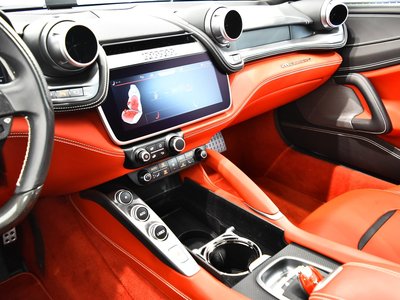 2019 Ferrari GTC4 LUSSO 缩略图 15