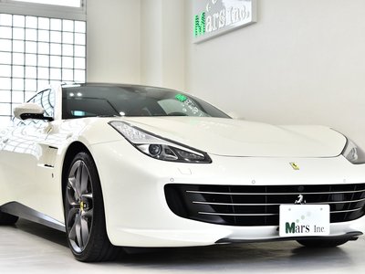 2019 Ferrari GTC4 LUSSO 照片 1