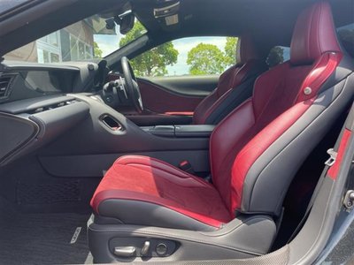 2017 Lexus LC — миниатюра 29