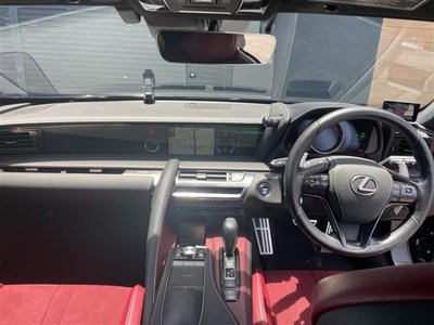 2017 Lexus LC — миниатюра 42