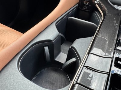 صورة مصغرة 54 لـ 2025 Toyota CROWN SPORT