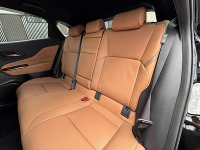 صورة مصغرة 40 لـ 2025 Toyota CROWN SPORT