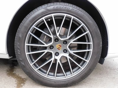 صورة 4 لـ 2019 Porsche CAYENNE