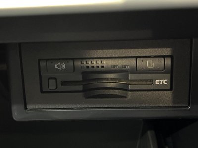 TOYOTA LAND CRUISER PRADO - 8