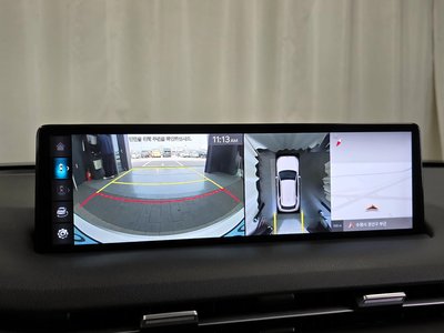 2022 Genesis ELECTRIFIED GV70 thumbnail 15