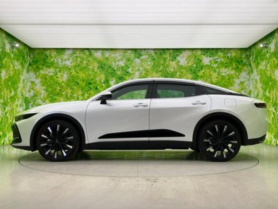 TOYOTA CROWN CROSSOVER - 2