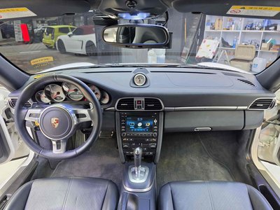 صورة 8 لـ 2012 Porsche 911