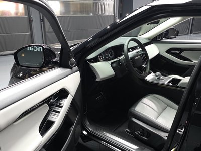 صورة 10 لـ 2025 LAND Rover RANGE ROVER EVOQUE