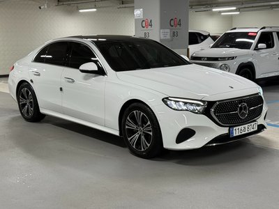 MERCEDES-BENZ E-CLASS - 6