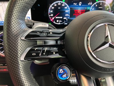 2024 Mercedes-BENZ GLB AMG — миниатюра 23
