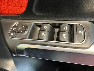 2024 Mercedes-BENZ GLB AMG — миниатюра 33