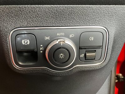 2024 Mercedes-BENZ GLB AMG — миниатюра 28