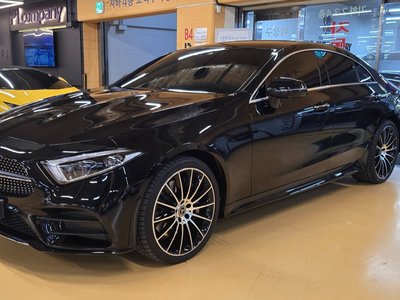 MERCEDES-BENZ CLS - 1