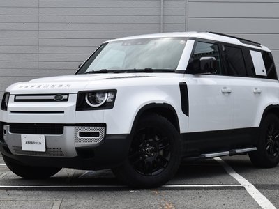 LAND ROVER DEFENDER - 7