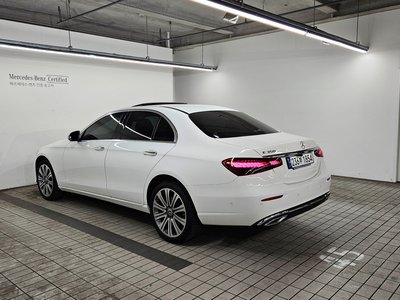 MERCEDES-BENZ E-CLASS - 5