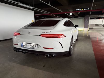 MERCEDES-BENZ GT AMG - 8