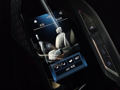 2025 BMW I7 thumbnail 33