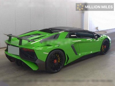 LAMBORGHINI AVENTADOR - 5